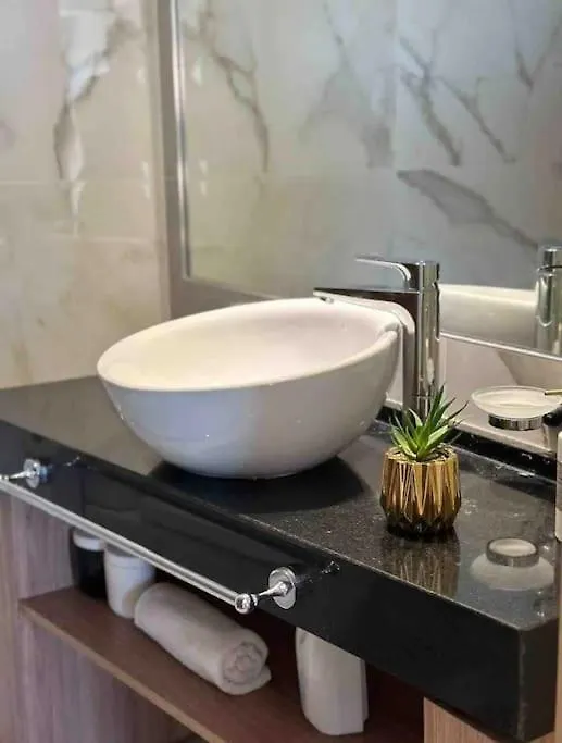 Apartamento Sky 12 Torre Leloir 4Pax Con Desayuno By Inside Mendoza 0*,  Argentina