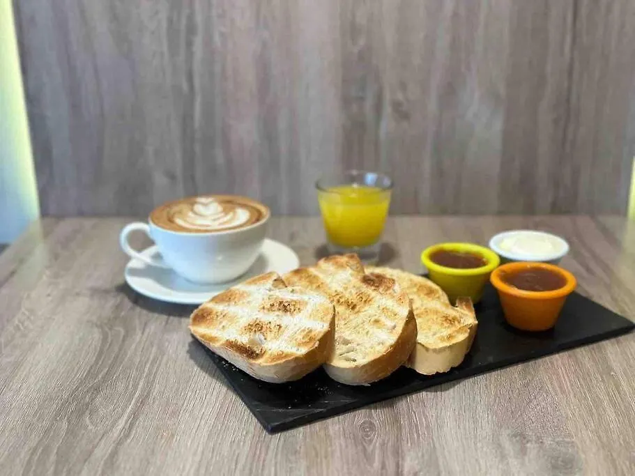 Apartamento Sky 12 Torre Leloir 4Pax Con Desayuno By Inside Mendoza